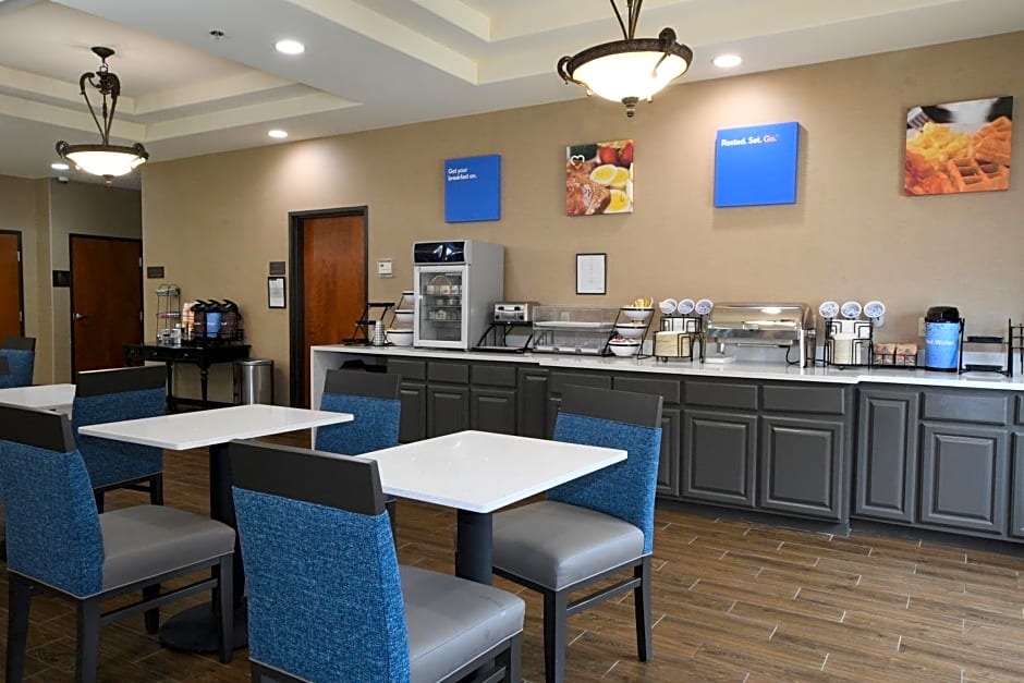 Baymont Inn & Suites by Wyndham Glen Rose