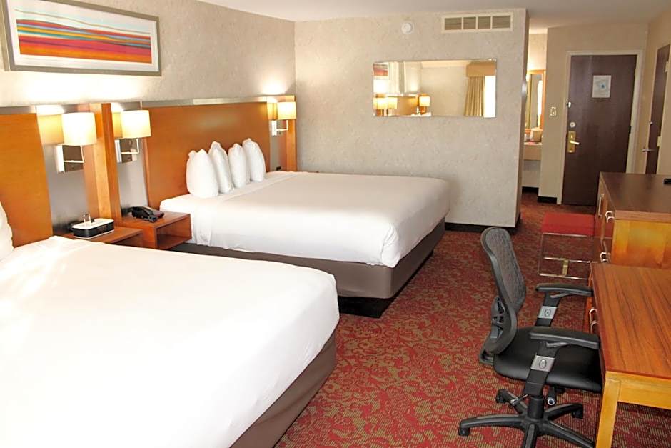 Clarion Hotel Bakersfield North