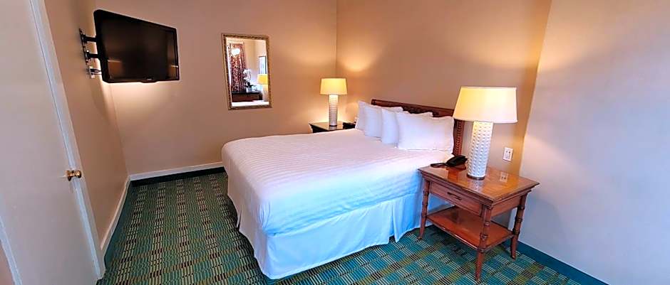 Butterfly Grove Inn