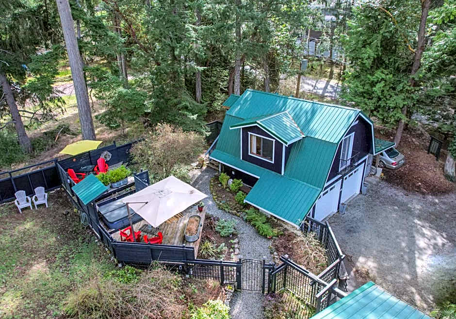 Salt Spring Carriage House B&B