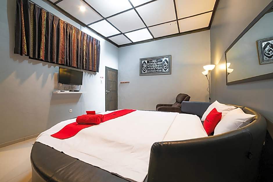 RedDoorz Syariah near RRI Malang