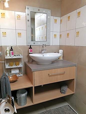 Studio with Mountain View