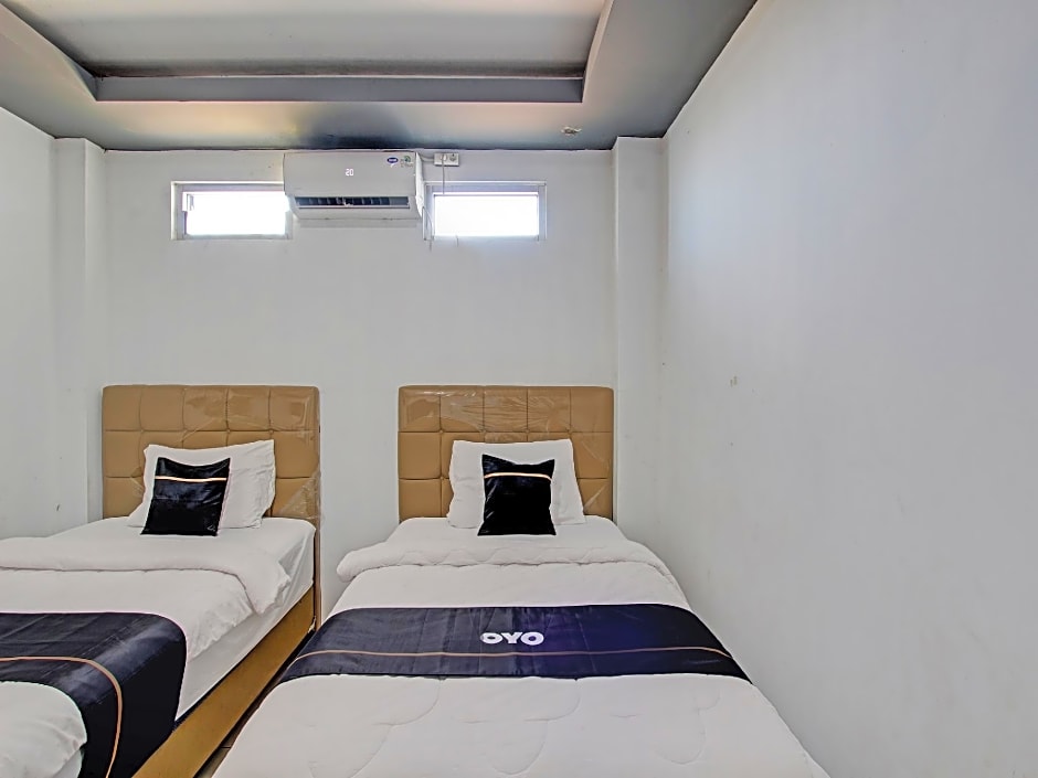 Capital O 92819 Pm Indah Hotel