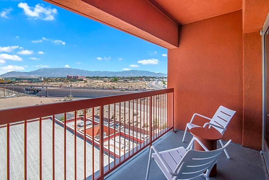 Embassy Suites by Hilton Albuquerque