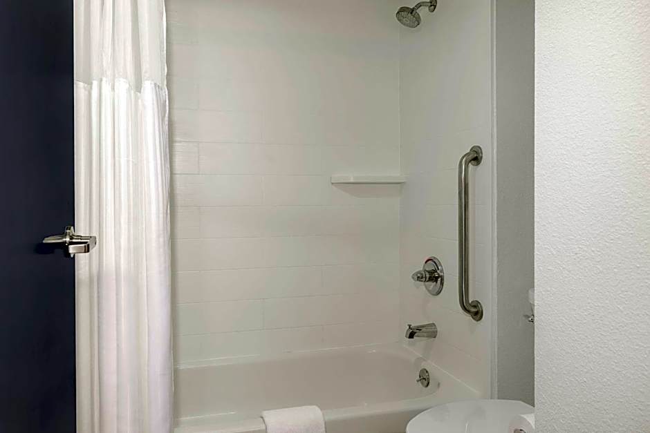 Spark by Hilton Evansville East, IN