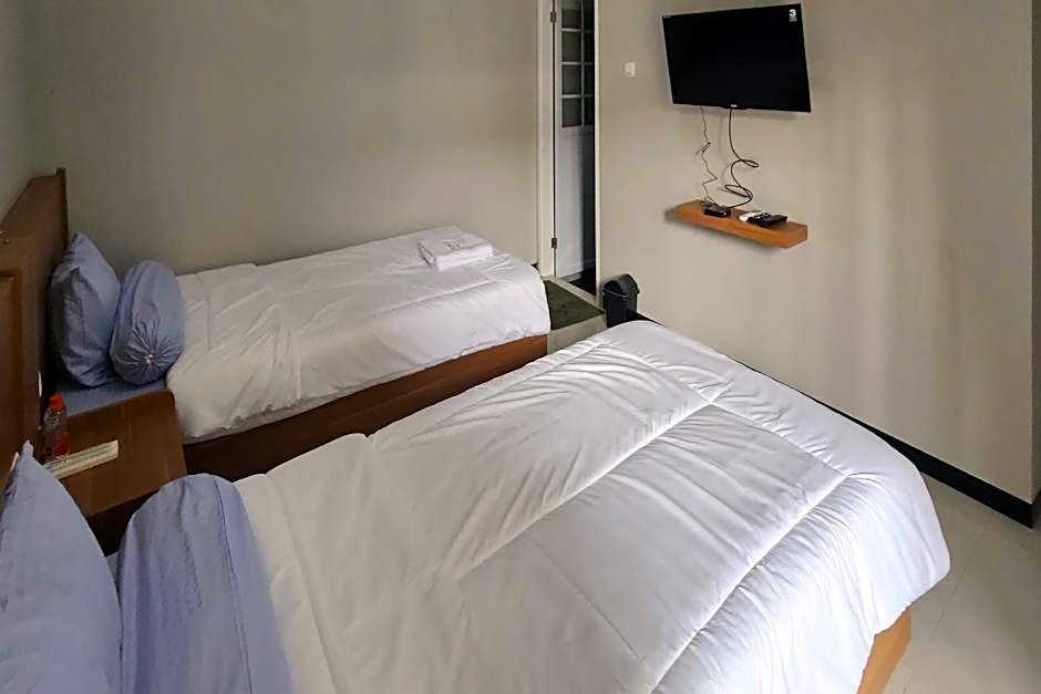 Guest House Saqeena Syariah near Blitar Park RedPartner