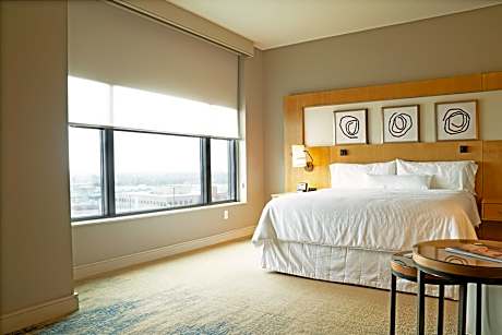 Studio Suite, 1 Bedroom, Non Smoking (1 King Bed)