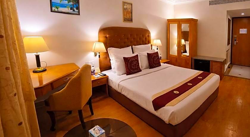 Saj Lucia Hotel