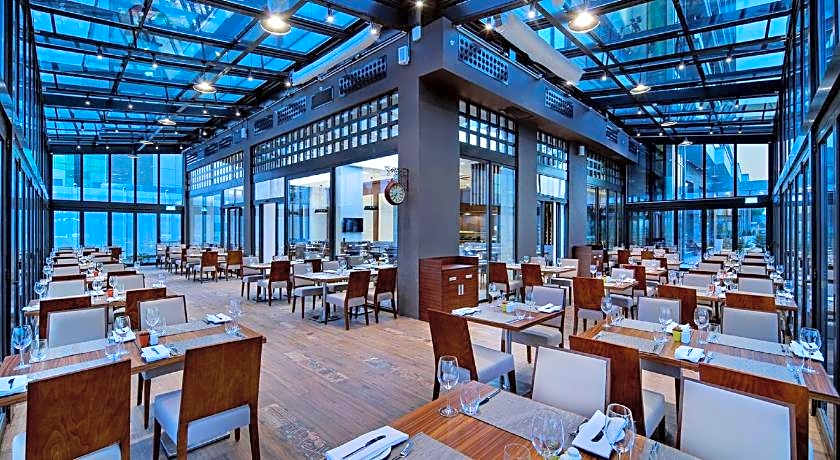 Hilton Garden Inn Izmir Bayrakli