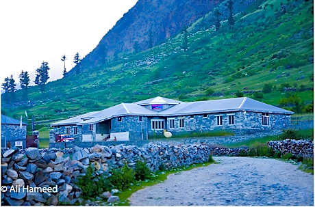 Naltar Palace Hotel Gilgit