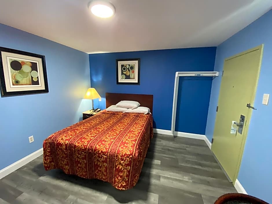 Red Carpet Inn & Suites Wrightstown