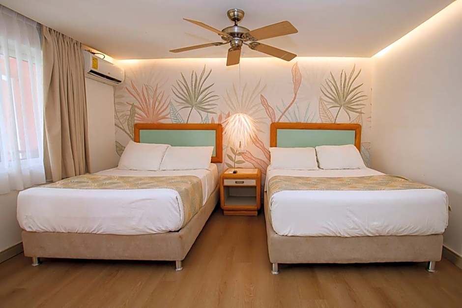 Hotel Cocoplum Beach
