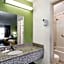 Super 8 by Wyndham Tifton