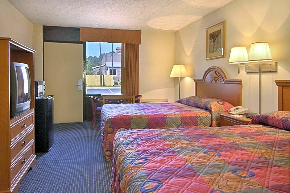 Travelodge Inn & Suites by Wyndham Historic Area