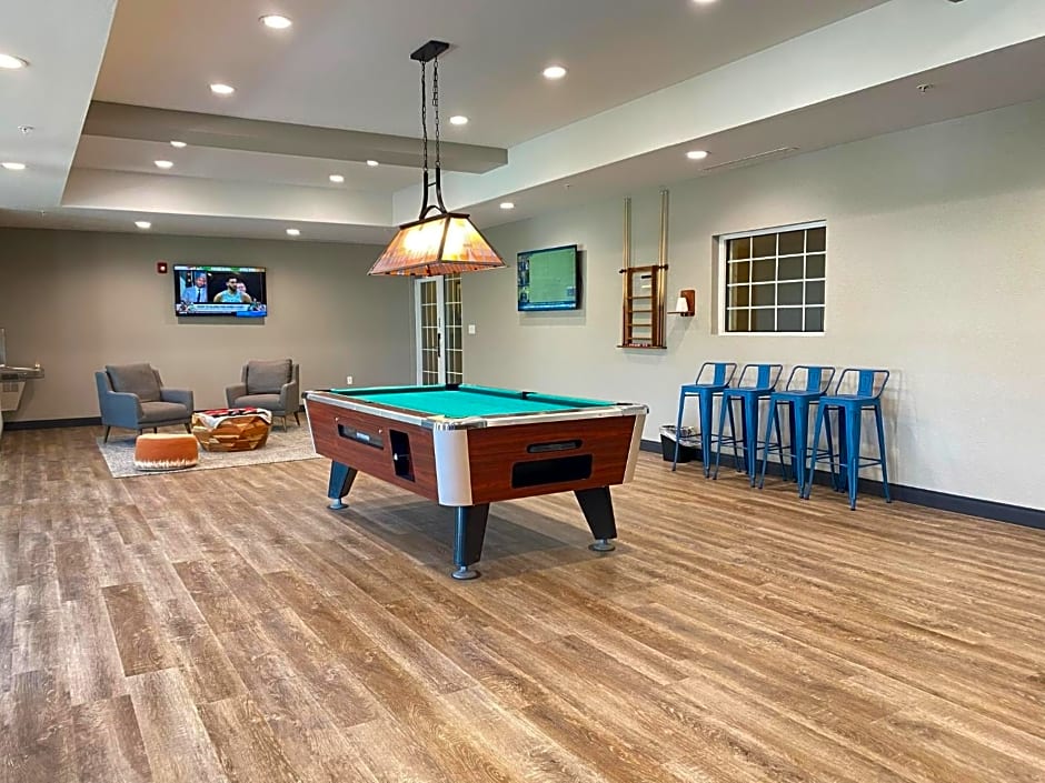 Candlewood Suites Bowling Green by IHG