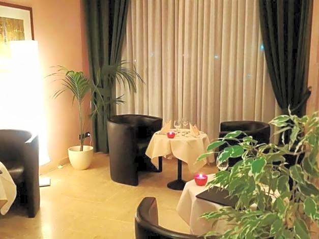 Hotel Executive Meeting & Events