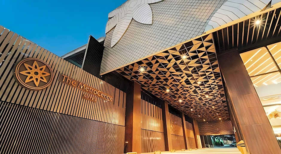 Metrocentre Hotel & Convention Center