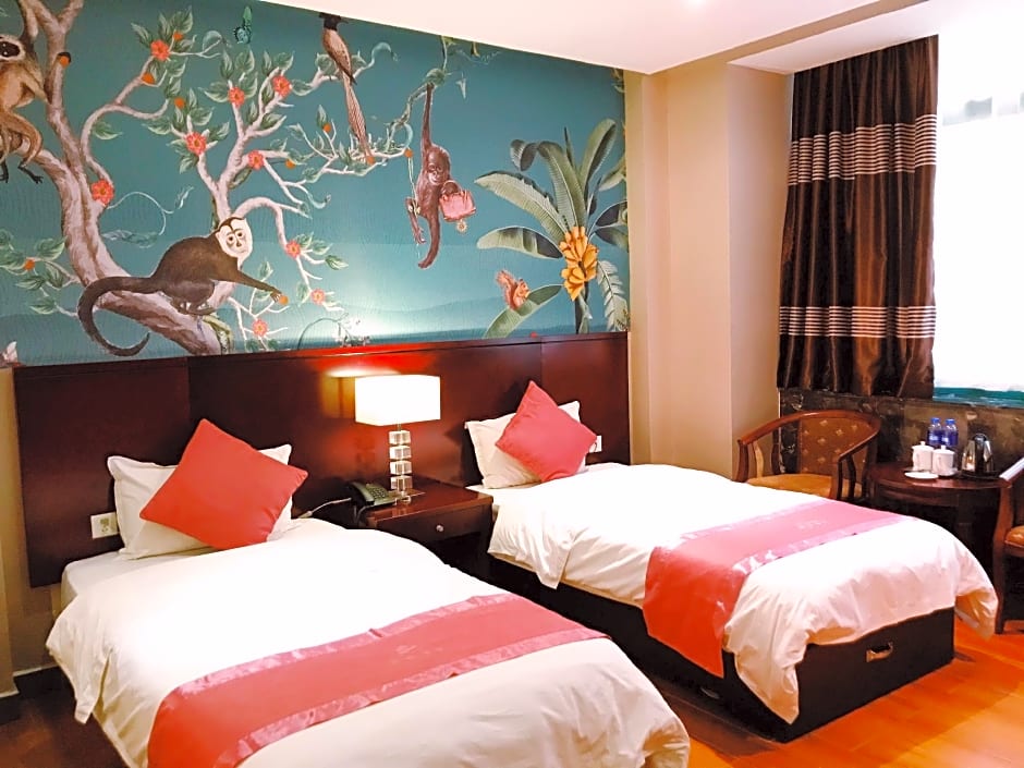 Grand Villa Hotel
