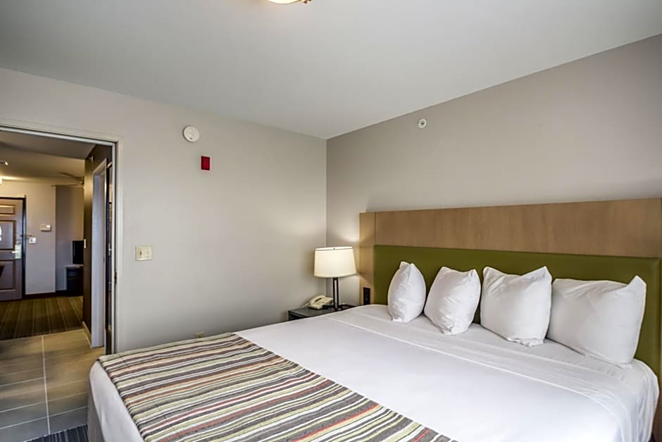 Country Inn & Suites by Radisson, Fond du Lac, WI