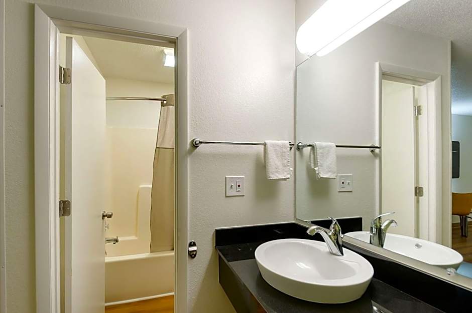 Motel 6-Charles Town, WV