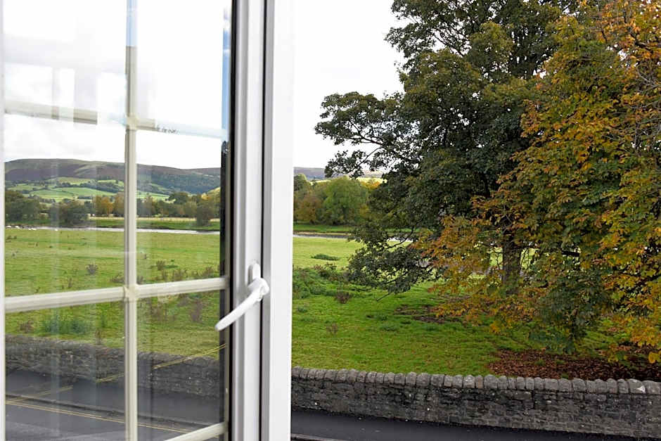 The Llanelwedd Arms Hotel