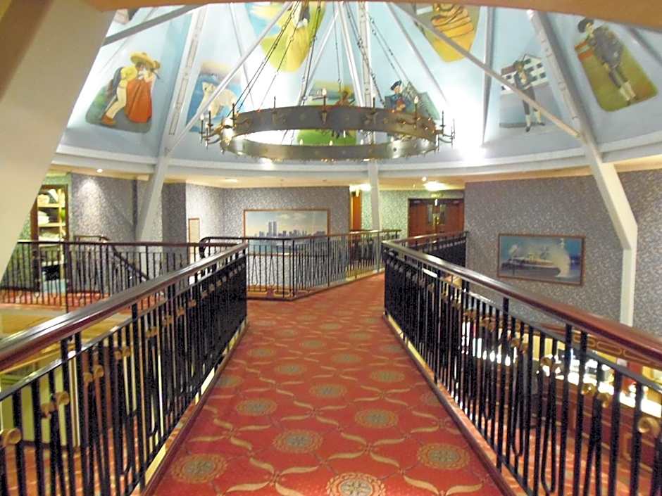 Lakeside International Hotel