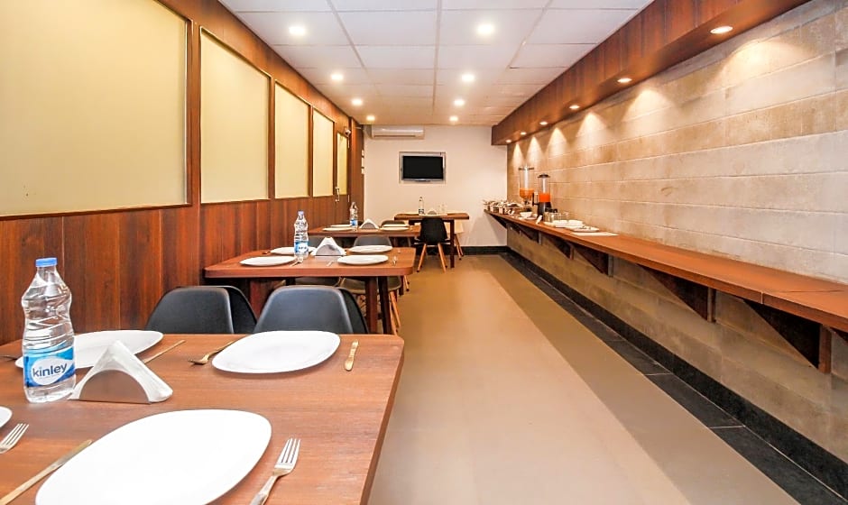 Treebo Trend Green View