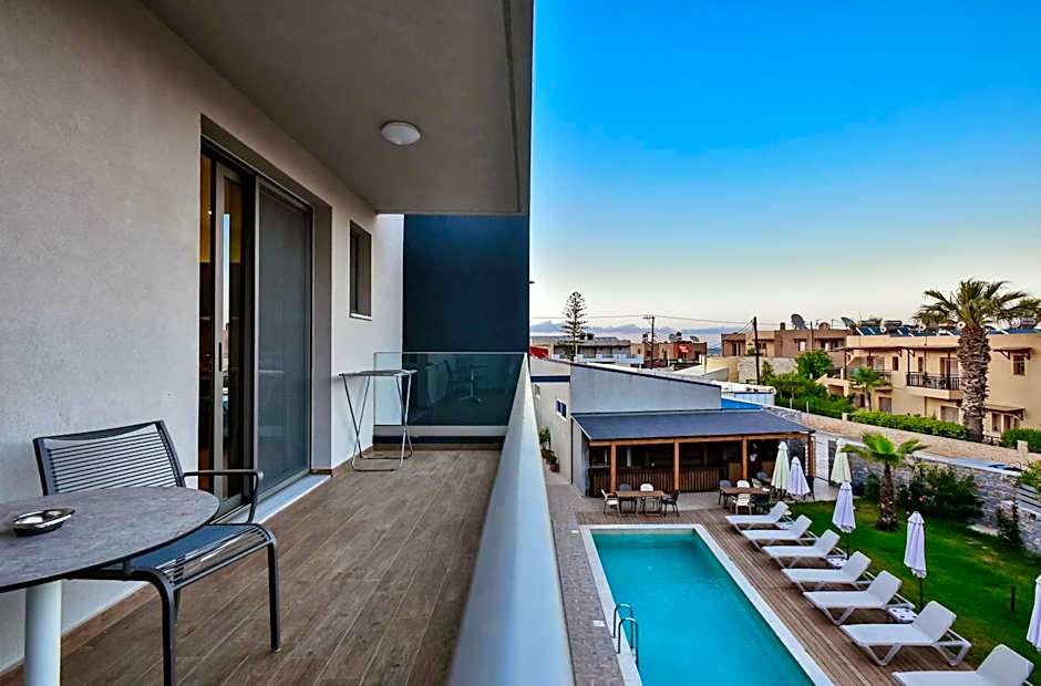 Del Mar 'Adults Only'