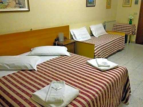 HOTEL SARA