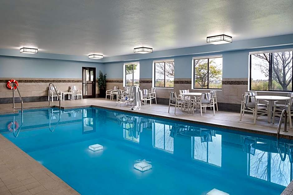 Holiday Inn Express Sheboygan-Kohler / I-43 By IHG