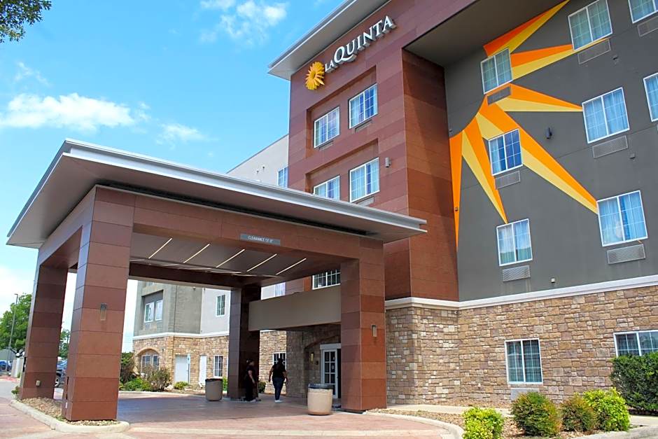 La Quinta Inn & Suites by Wyndham Schertz