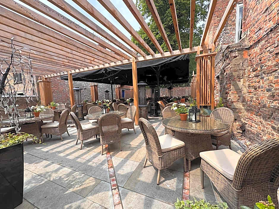 Guy Fawkes Inn