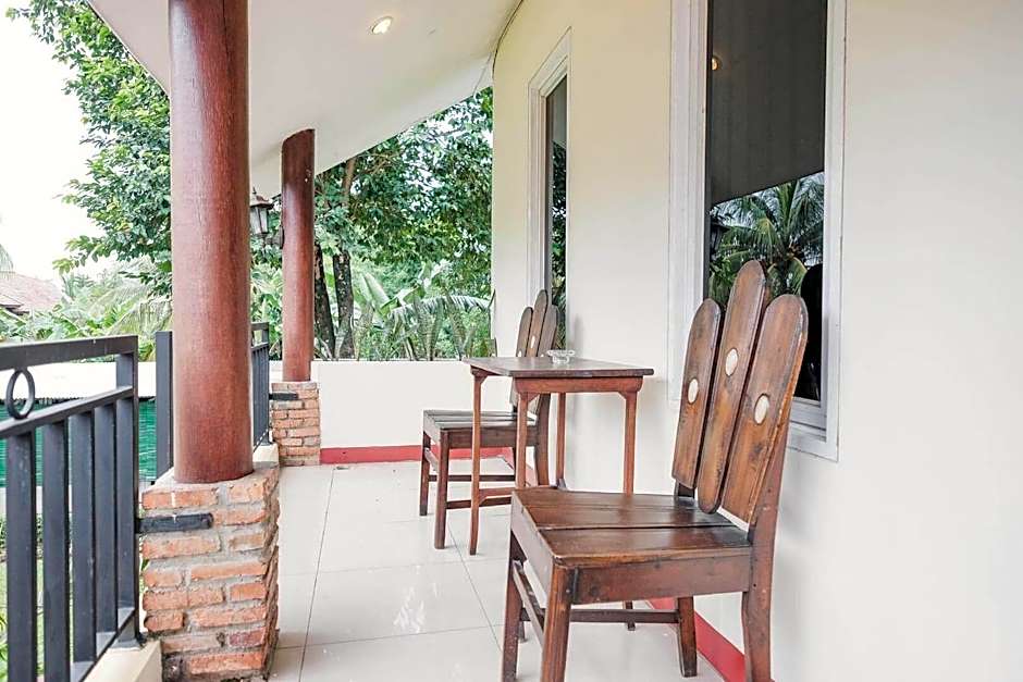 RedDoorz Syariah Plus near Trans Studio Cibubur