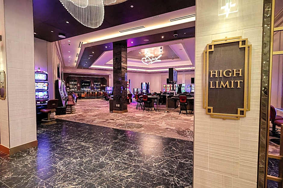 Horseshoe Lake Charles Hotel & Casino - A Caesars Rewards Destination
