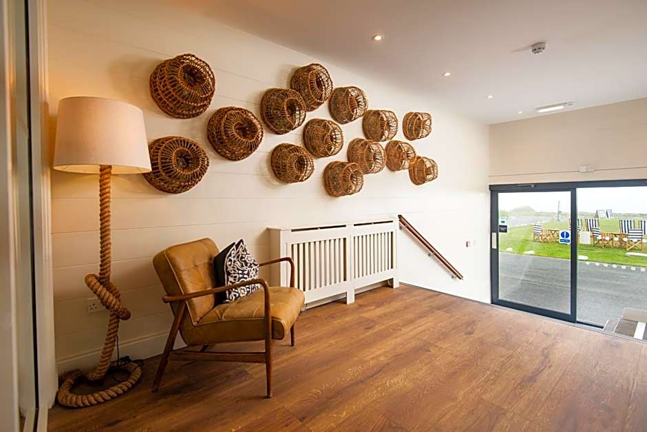 Beach House Hotel
