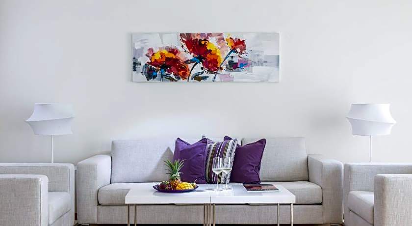 O Monot Luxury Boutique Hotel