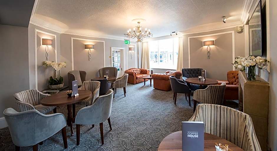 The Royal & Fortescue Hotel