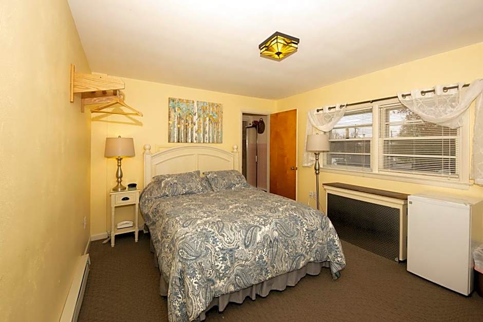 Simmons Motel and Suites