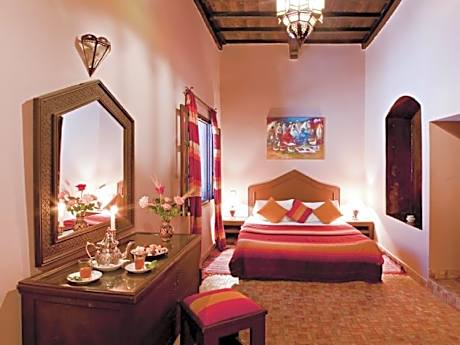 Mini Suite (2 Adults)