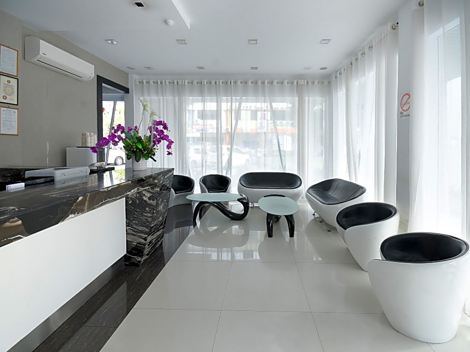 Super OYO 977 Hong Kong Suites