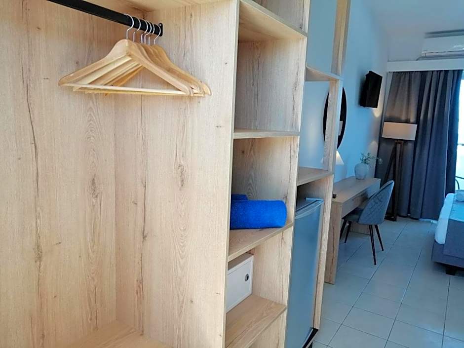 Pylea Beach Hotel