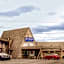 Thunderbird Lodge