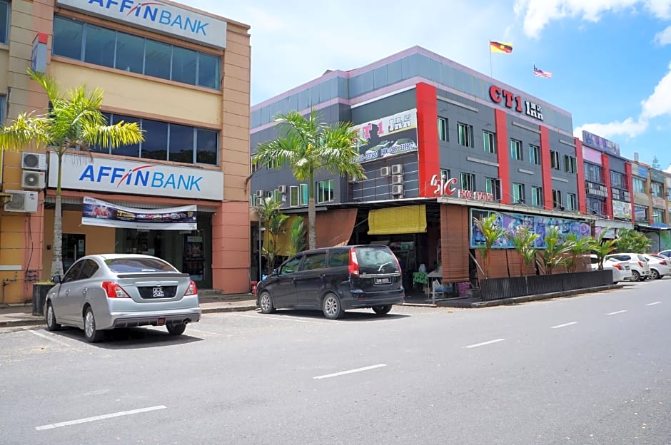 Greens Hotel & Suites
