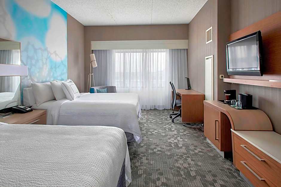 Courtyard by Marriott Newark Elizabeth