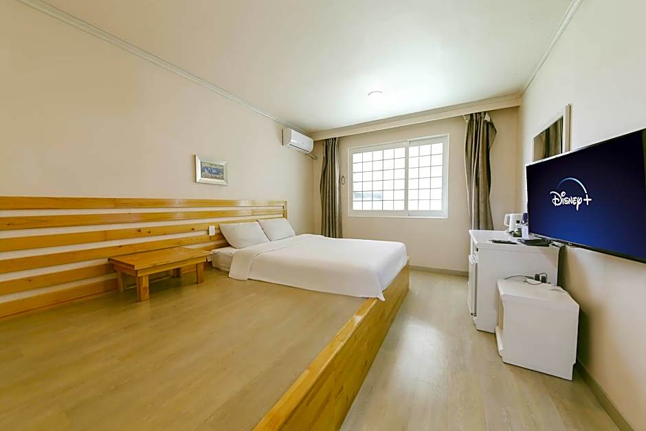 Apple Hotel