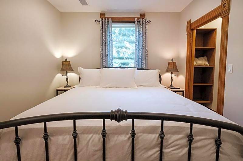 The Victorian Luxury Suites