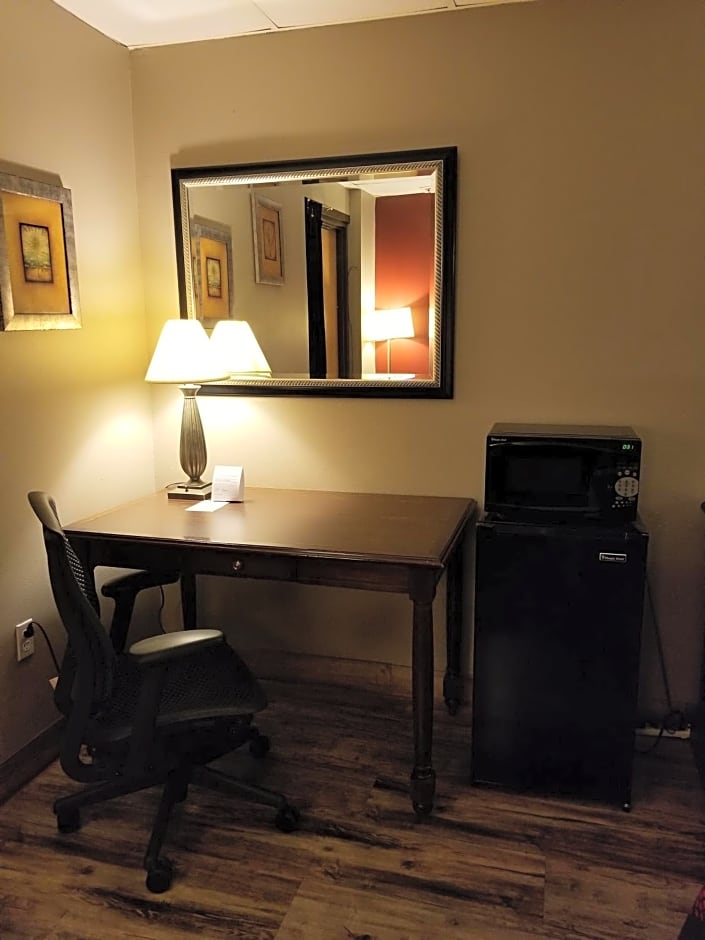 Albert Lea Inn and Suites