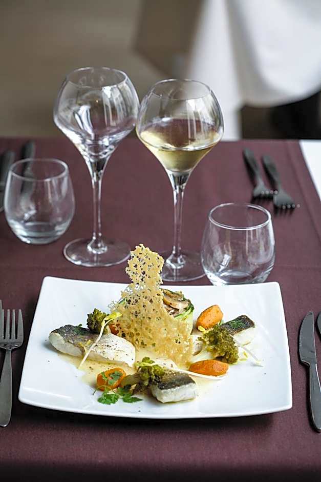 Hotel & Spa du Domaine des Thomeaux, The Originals Relais (Relais du Silence)