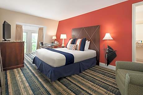 Grand Queen Room