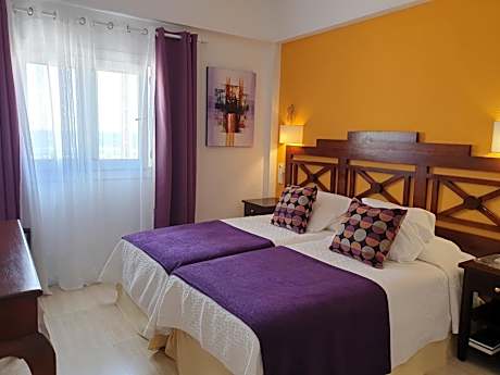 Superior Double or Twin Room with Sea View